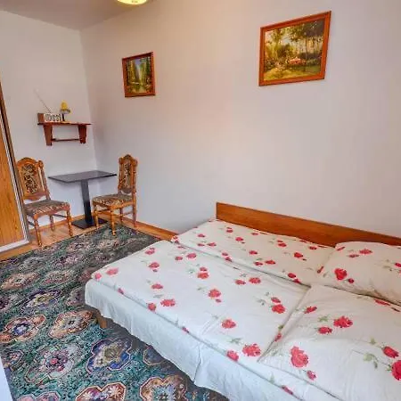 Agro Zibi 山林小屋 *